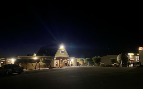 Lost Hills KOA - Lost Hills KOA At Night